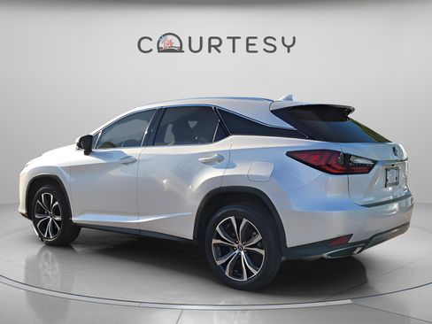 Used 2022 Lexus RX 350 FWD w/ Premium Package image 3