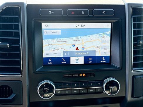 Used 2021 Ford Expedition XLT image 14