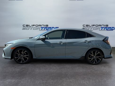Used 2018 Honda Civic Sport Touring image 8