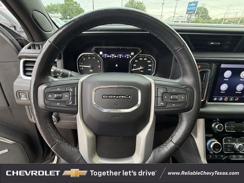Used 2021 GMC Yukon Denali w/ Advanced Technology Package AWD/4WD image 13