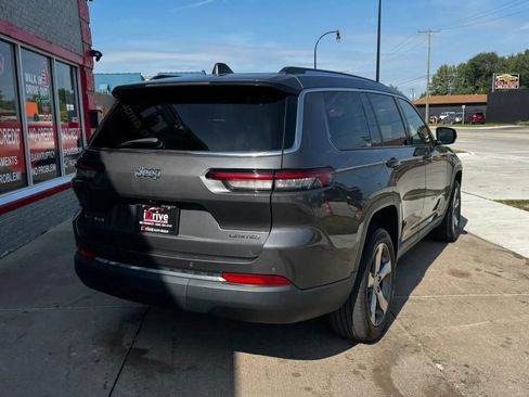 Used 2022 Jeep Grand Cherokee L Limited AWD/4WD image 6