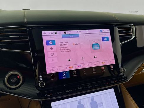 Used 2023 Jeep Grand Wagoneer Series III w/ Quick Order Packagew 28T image 15