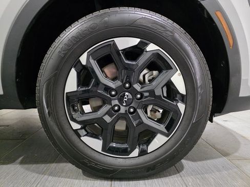 Used 2025 Kia Sorento S image 25