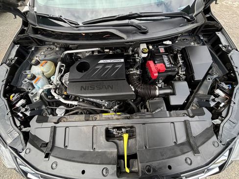 Used 2025 Nissan Rogue SV AWD/4WD image 34