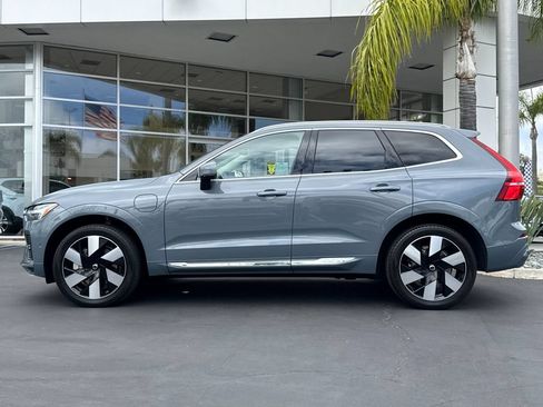 Certified 2023 Volvo XC60 T8 Plus AWD/4WD image 2