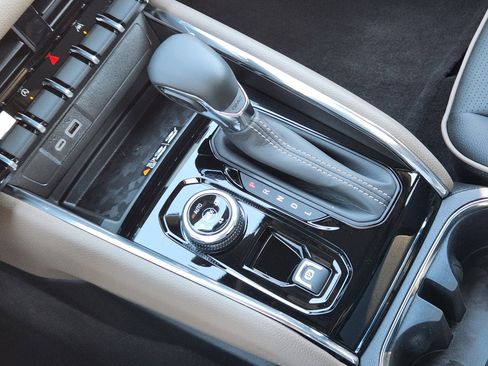 Certified 2026 GMC Canyon Denali image 21