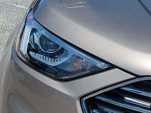 Certified 2020 Ford Edge SEL FWD image 10