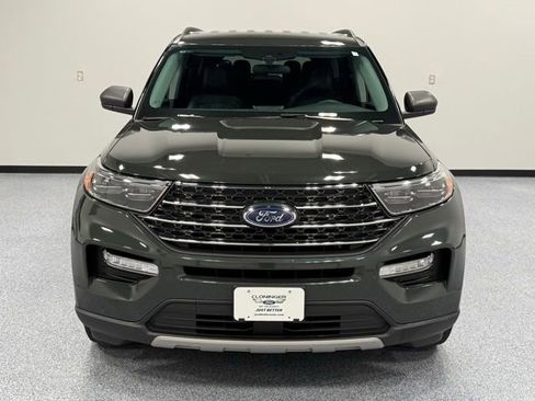 Used 2023 Ford Explorer XLT w/ Equipment Group 202A AWD/4WD image 5