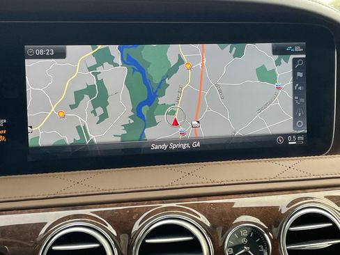 Used 2019 Mercedes-Benz S 560 4MATIC Sedan image 31