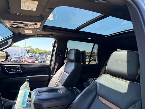 Used 2021 GMC Yukon AT4 w/ Rear Media and Nav Package AWD/4WD image 20