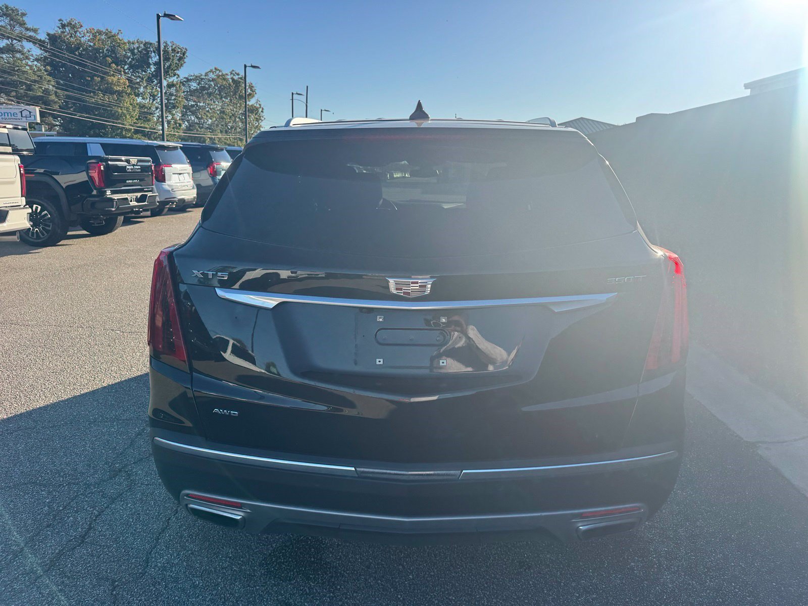 Used 2024 Cadillac XT5 Premium Luxury w/ LPO, Floor Liner Package AWD/4WD image 11