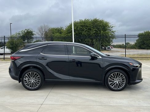 Used 2024 Lexus RX 350 FWD w/ Convenience Package image 3
