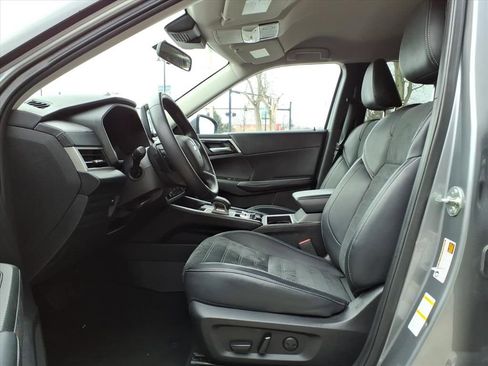 Used 2024 Mitsubishi Outlander SE image 13