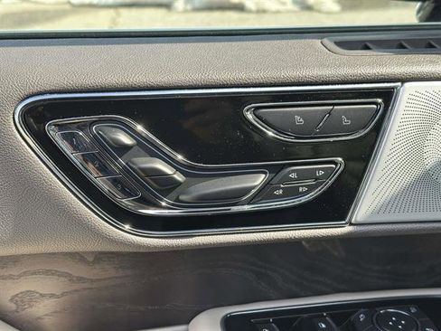 Used 2022 Lincoln Navigator L Reserve image 15