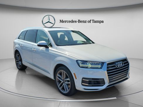 Used 2019 Audi Q7 3.0T Prestige AWD/4WD image 4