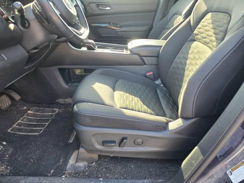 Used 2022 Nissan Pathfinder SV FWD image 10