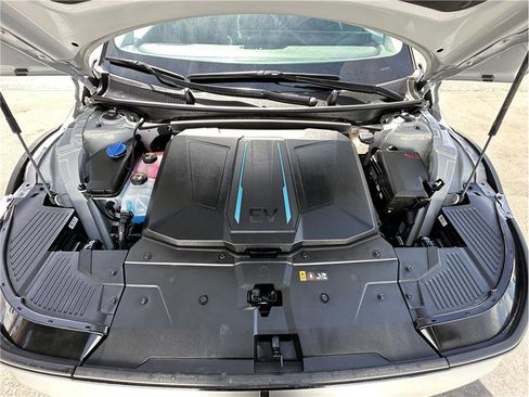 Used 2024 Hyundai Ioniq 5 SEL image 26