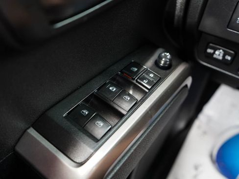 Used 2022 Toyota Tacoma SR5 RWD image 27