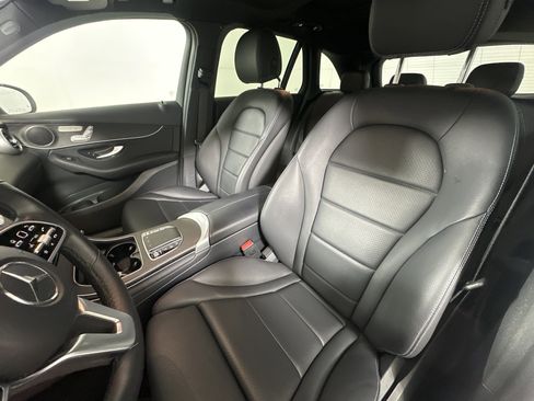 Used 2022 Mercedes-Benz GLC 300 4MATIC image 9