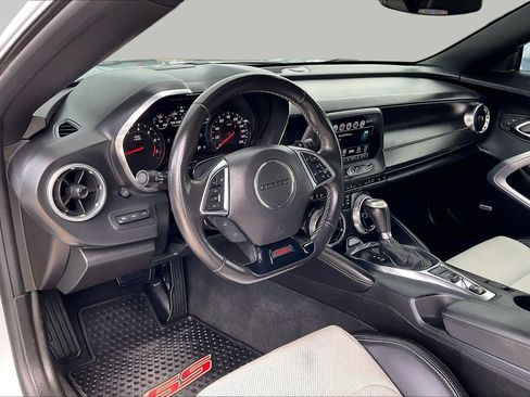 Used 2018 Chevrolet Camaro SS RWD image 14