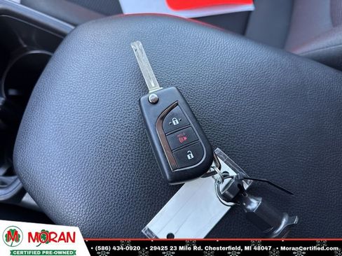 Used 2025 Toyota RAV4 LE image 28