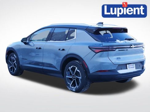 New 2026 Chevrolet Equinox EV LT image 8