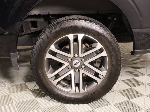 Used 2021 Ford F150 XL w/ STX Appearance Package RWD image 18