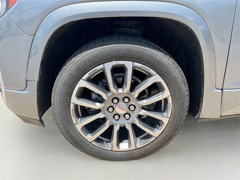 Used 2023 GMC Acadia Denali w/ Denali Ultimate Package image 33