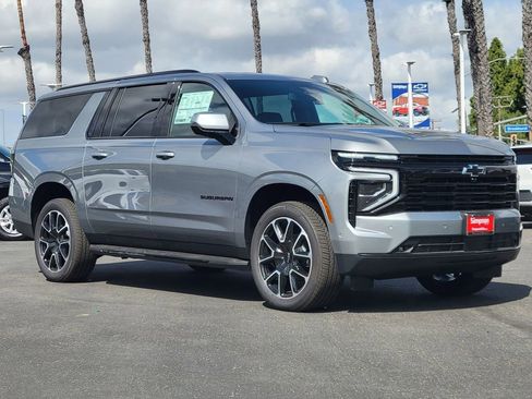 New 2026 Chevrolet Suburban RST w/ Comfort Package AWD/4WD image 29