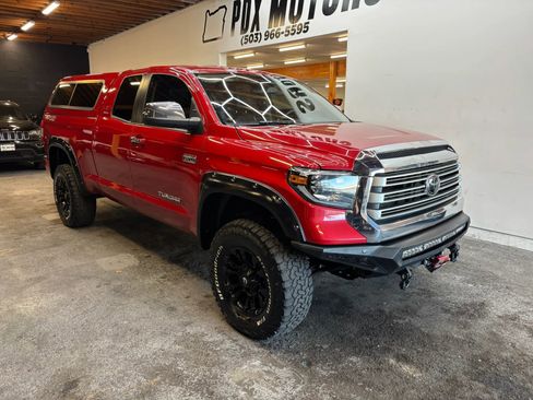 Used 2021 Toyota Tundra Limited w/ Limited Premium Package AWD/4WD image 2