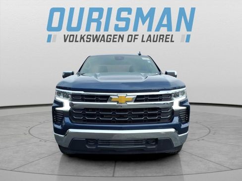 Used 2023 Chevrolet Silverado 1500 LT image 2