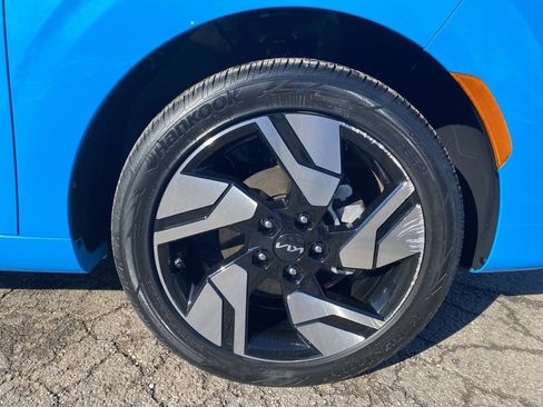 Certified 2023 Kia Soul GT-Line image 9