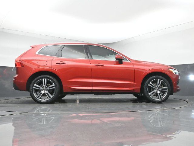 Used 2019 Volvo XC60 T5 Momentum w/ Multimedia Package FWD image 42