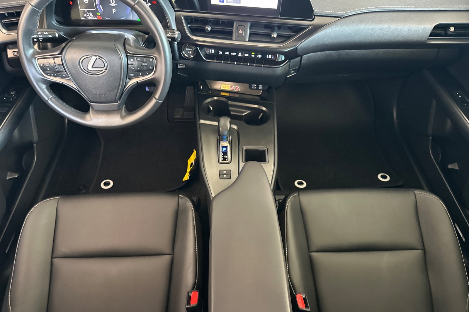 Certified 2025 Lexus UX 300h FWD image 10