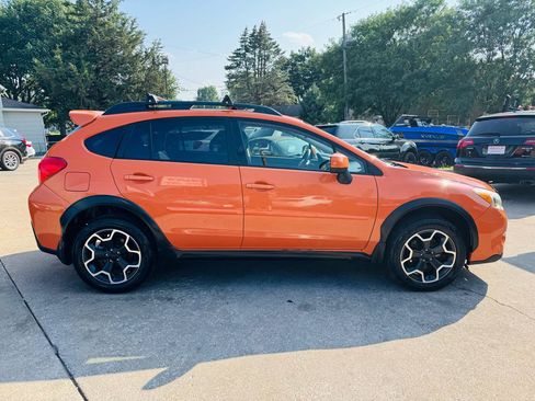 Used 2013 Subaru Crosstrek 2.0i Limited w/ Kicker Audio Upgrade Pkg 4 AWD/4WD image 2