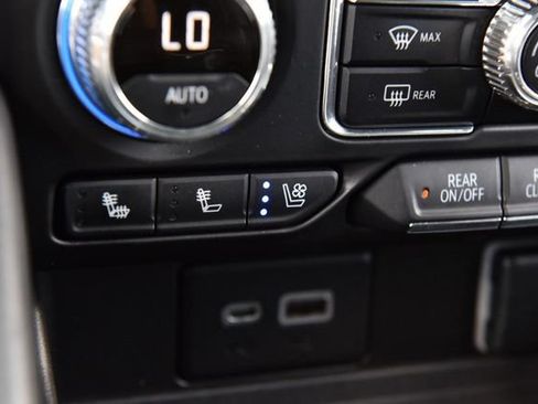 Used 2022 GMC Yukon XL SLT w/ SLT Premium Package AWD/4WD image 20