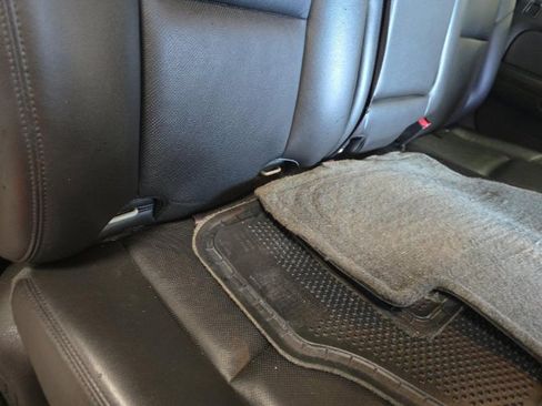 Used 2013 Chevrolet Avalanche LTZ image 16