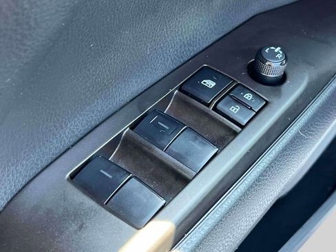 Certified 2023 Toyota Camry SE w/ Blackout Package (TMS) image 21