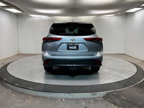 Used 2020 Toyota Highlander Limited image 4