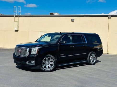 Used 2016 GMC Yukon XL Denali AWD/4WD image 4