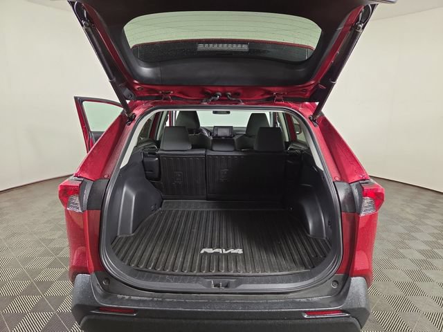 Used 2020 Toyota RAV4 XLE w/ Convenience Package AWD/4WD image 30