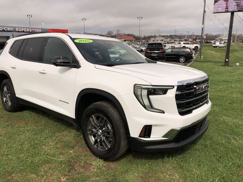 Used 2025 GMC Acadia Elevation image 7