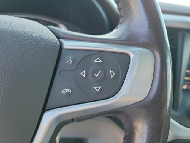 Used 2020 GMC Acadia SLT FWD image 25