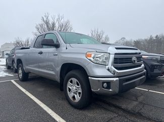 Used 2015 Toyota Tundra SR5 video 1