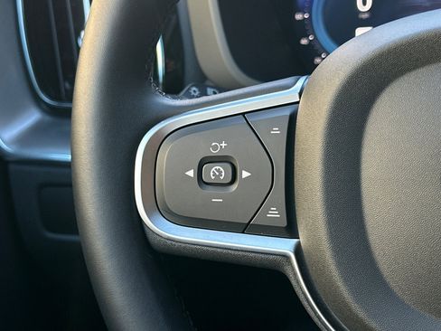 Used 2025 Volvo XC60 B5 Core w/ Protection Package Premier image 27