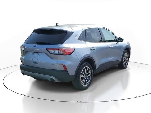 Used 2022 Ford Escape SEL w/ Technology Package AWD/4WD image 3