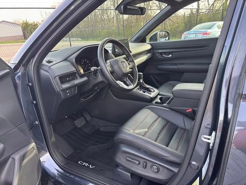 Used 2025 Honda CR-V Sport-L image 13