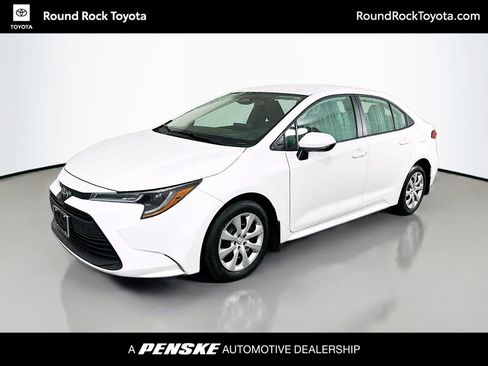 Certified 2025 Toyota Corolla LE image 1