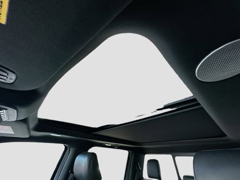 Used 2024 Ford F250 Platinum w/ FX4 Off-Road Package image 23