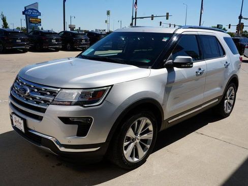Used 2019 Ford Explorer Limited w/ Class III Trailer Tow Package image 34